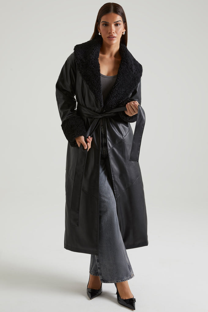 Title: The Appropriate Occasions for Wearing a Black Tie