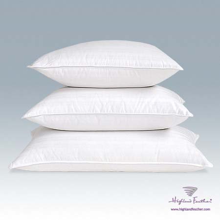Feather Pillow: A Cozy and Allergy-Friendly Sleep Solution