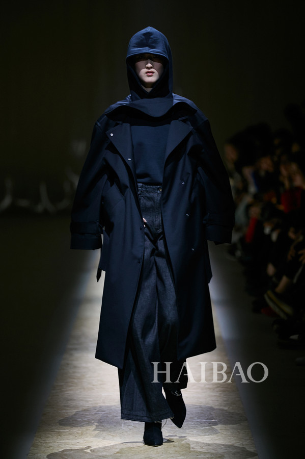 The Rise of the Plush羽绒服卡通