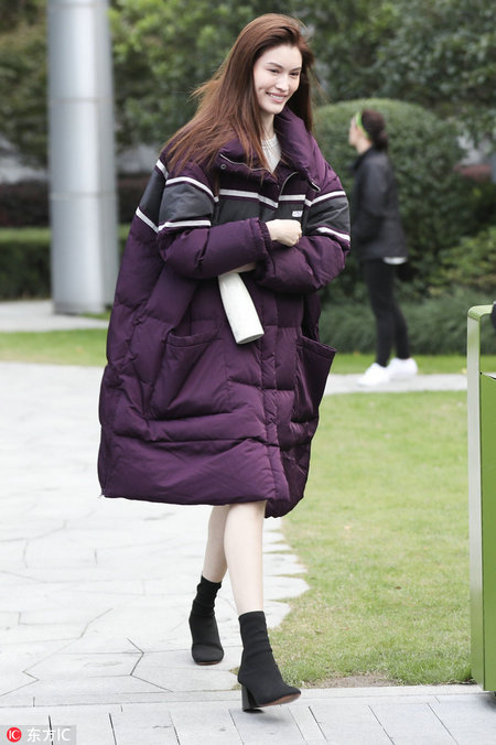 Is a White羽绒服 Stylish?