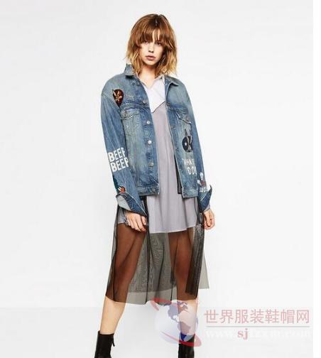 Womens Down Pants for Outerwear: A Fashion Must-Have for Cold Weather