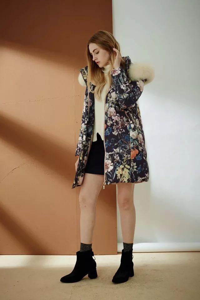 Fading Color Down Jacket