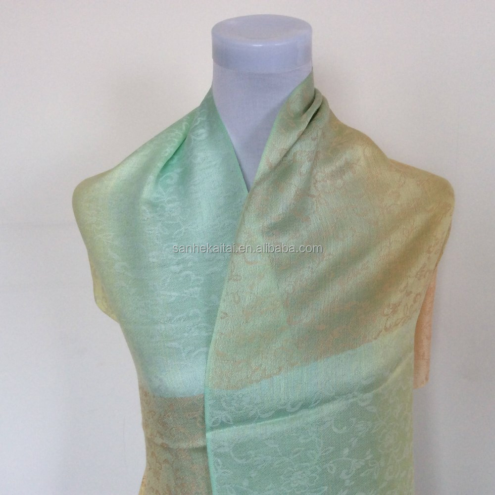 Title: The Art of Tying a Silk Scarf with the Agricultural Bank of China