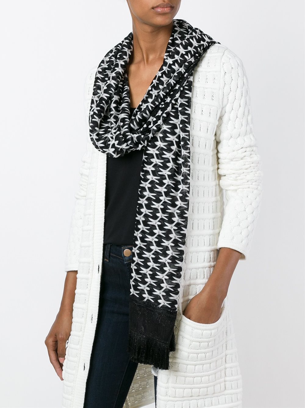Title: The Easiest Tie-Knot Tutorial for Silk Scarf