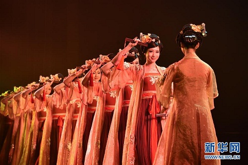 Transforming Silk Scarfs into Timeless Chinese Costumes