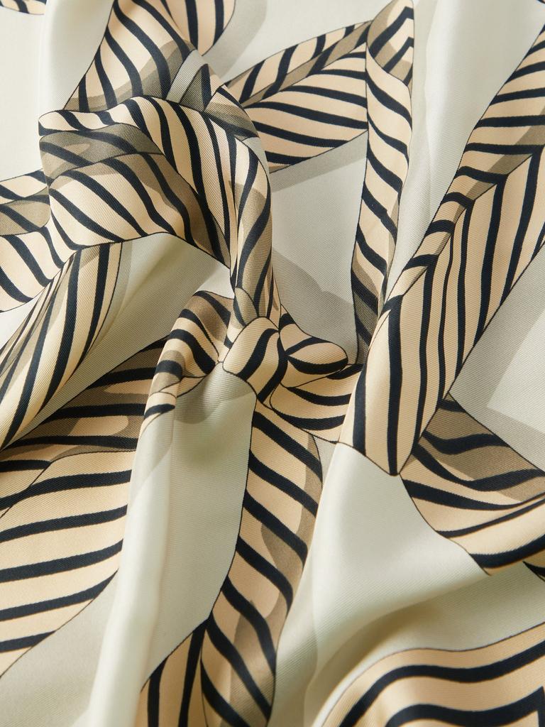 Title: Elegant and Exquisite Tie-dye Techniques: A Comprehensive Guide to Silk Scarf Knots