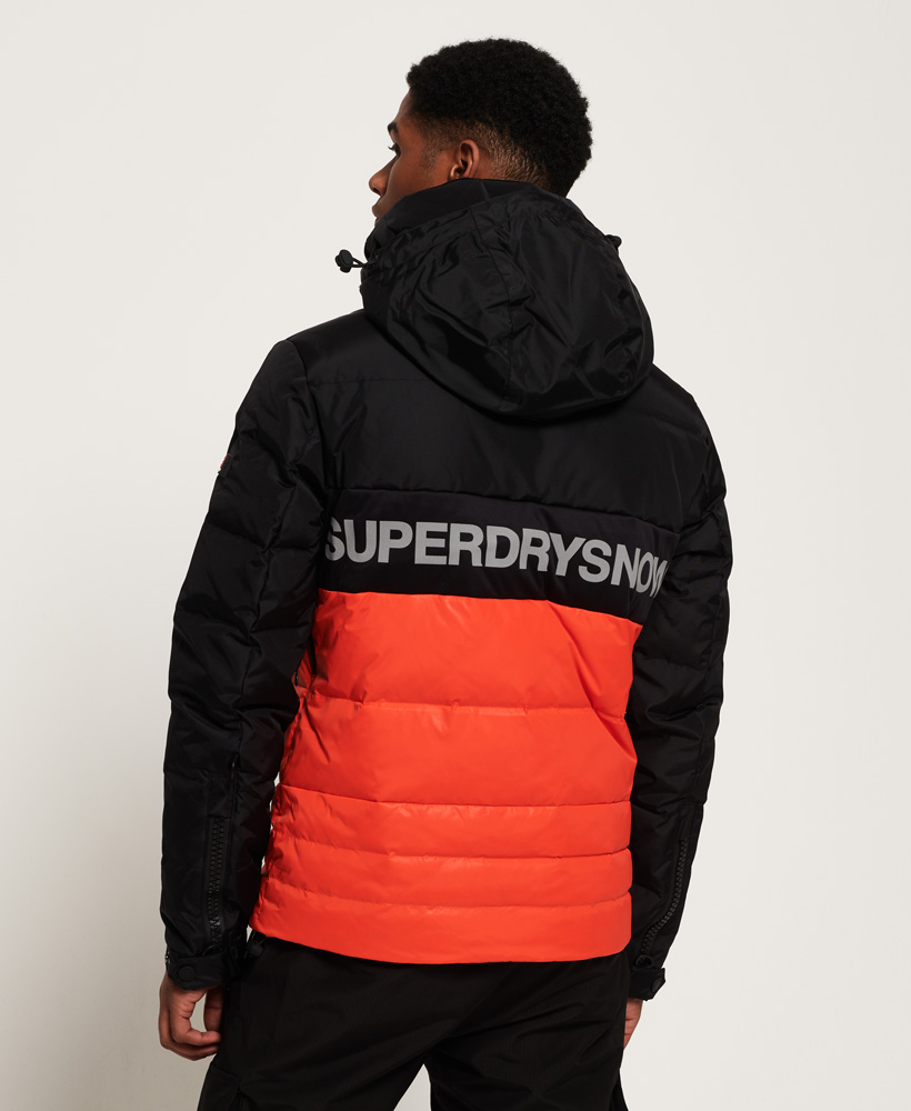 Lightweight Down Jacket: A Winter Fashion Essential