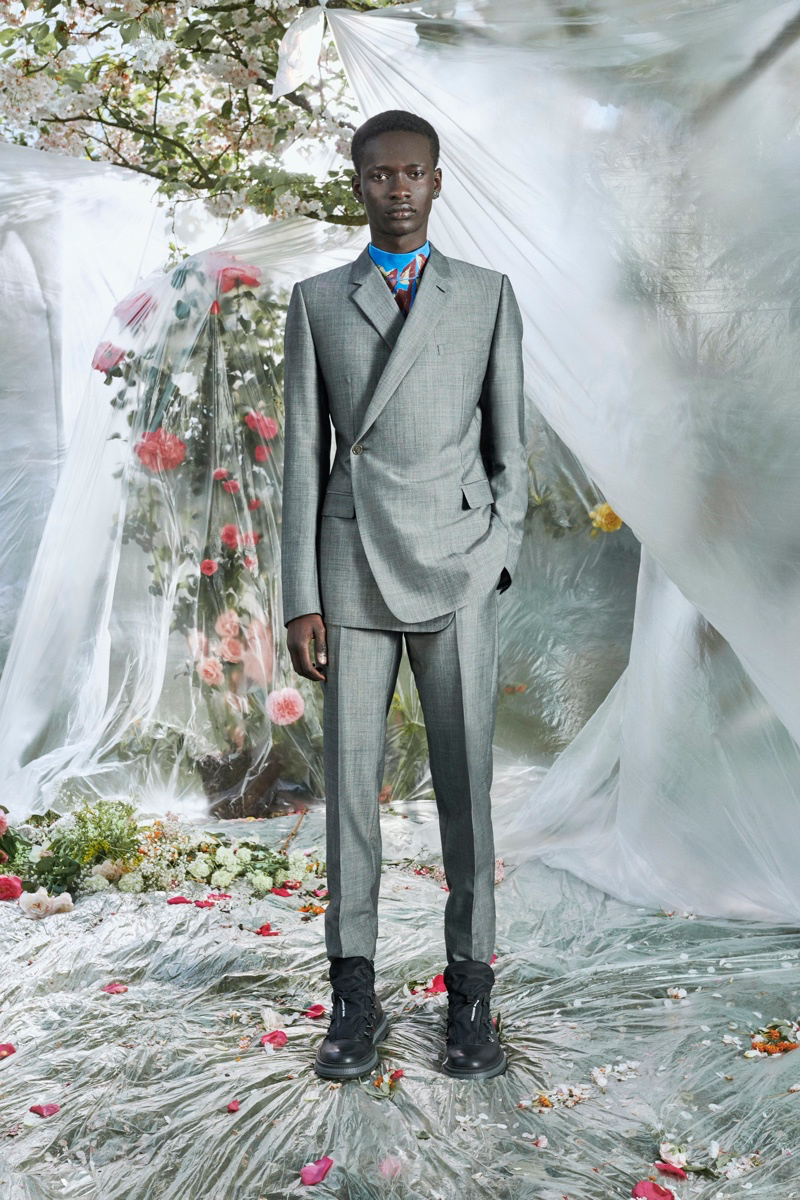 Title: Dior Unveils its Luxe Collection of Mens Suits, Elevated Fashion at Its Finest