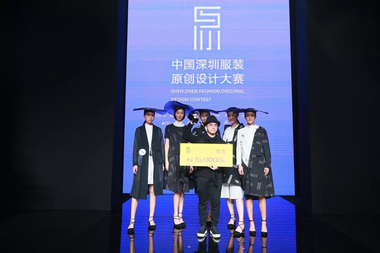 Title: The Latest Fashion Trend: Ladies Formal Jackets and Suits