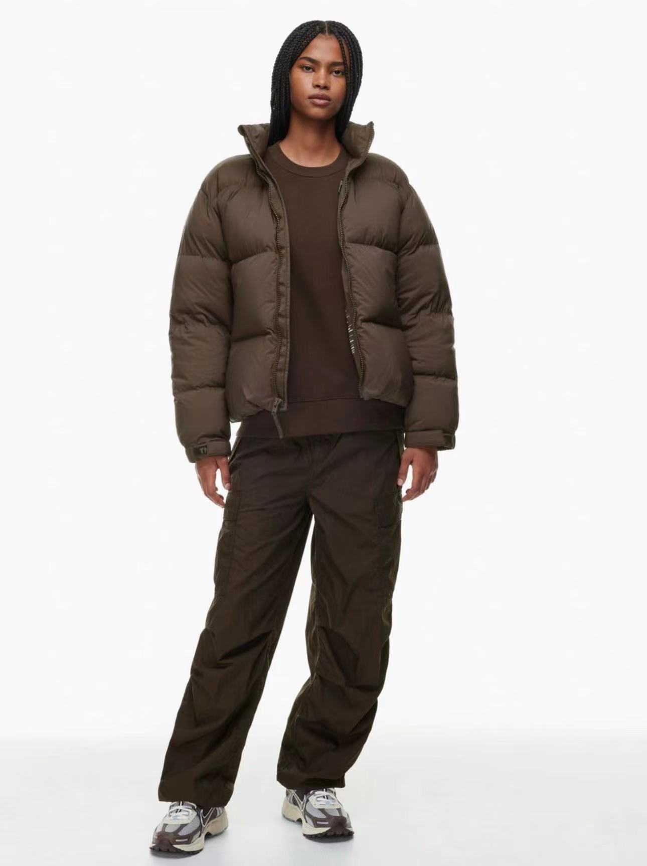 What to Wear with a Short-款羽绒服?