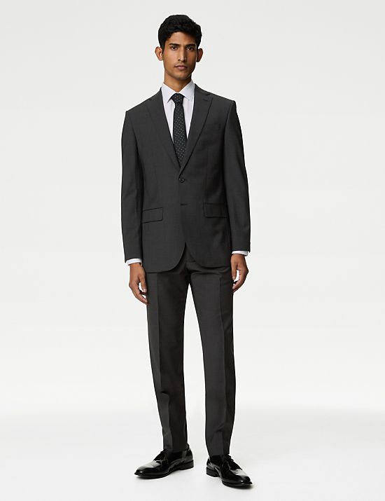 Title: Personalized Suits Made to Fit: The Ultimate in Tailored Comfort and Style