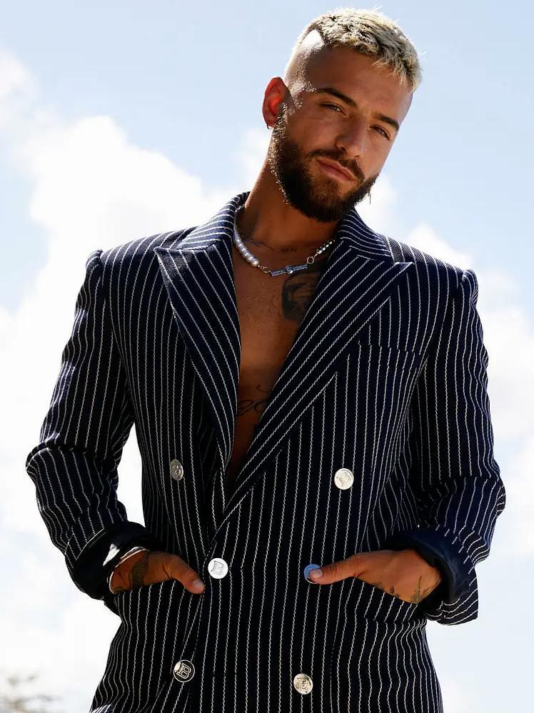 The Magnificent Blue Suit: A Masterpiece of Fashion and Style