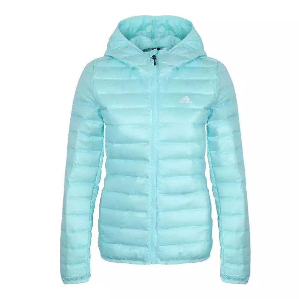 Adidas羽绒服价格——时尚与实用的完美结合