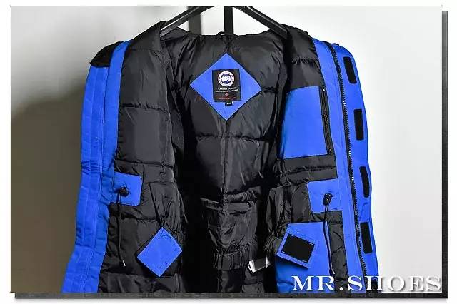 Goose Down Jackets: A Luxurious and Functional Fashion Choice