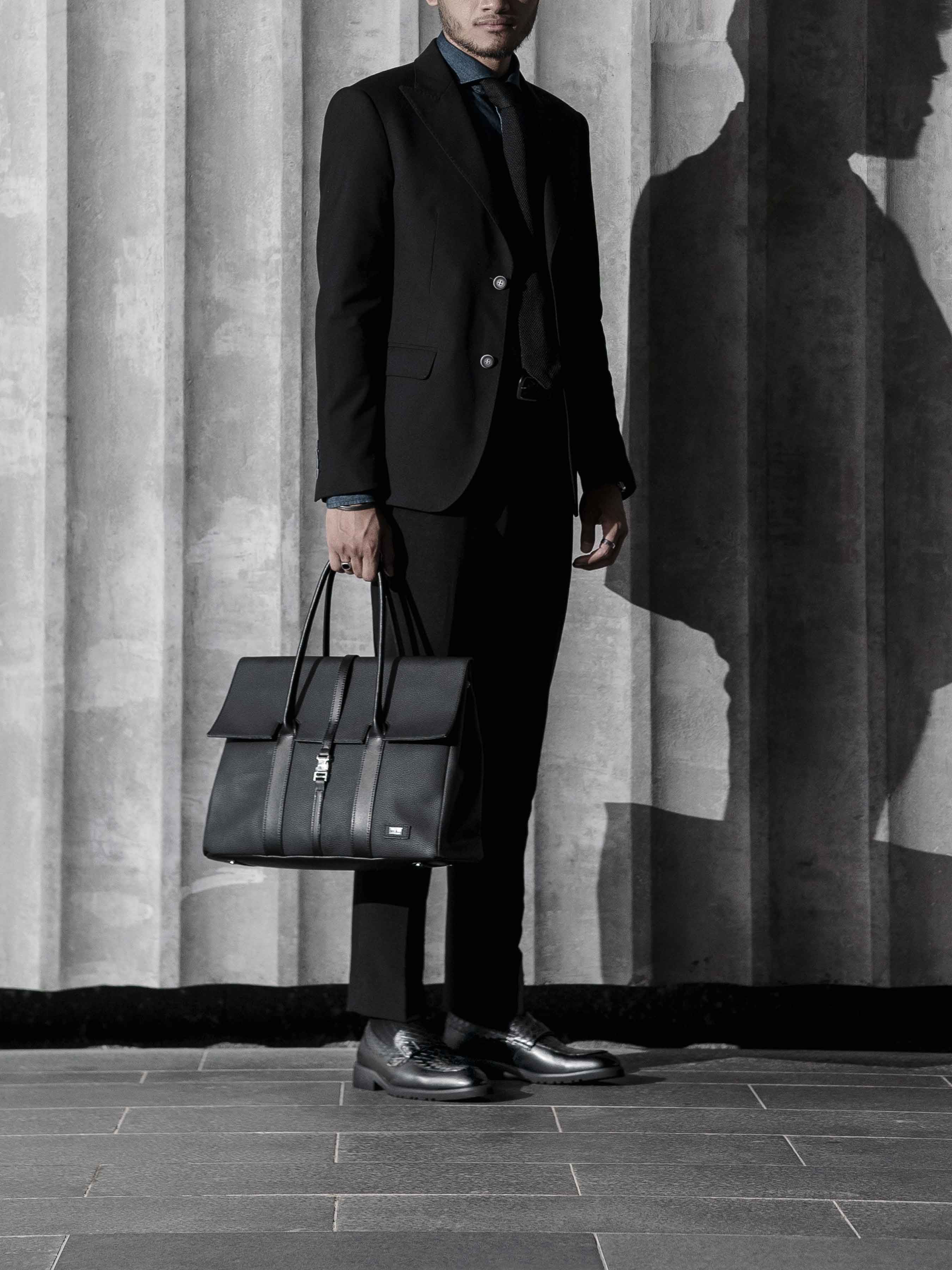 Title: The Evolution and Excellence of Western Fashion Brands for Men