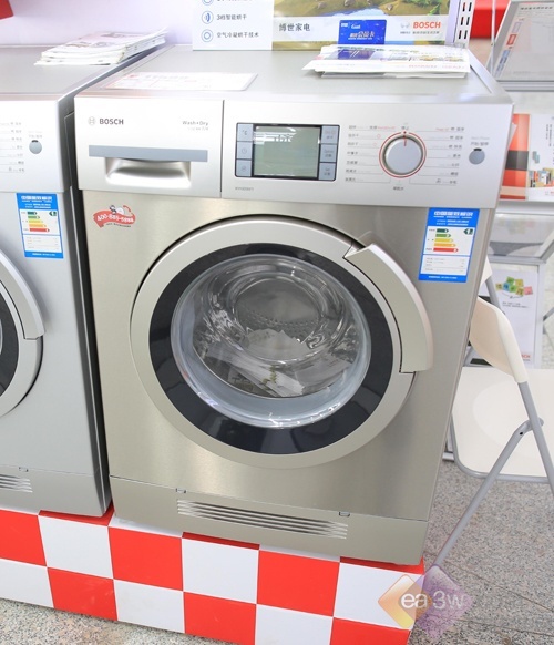 Laundry羽绒服的自动洗衣机之旅