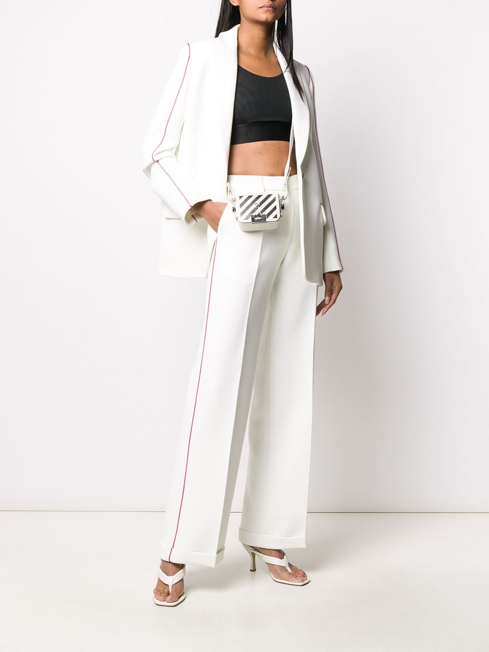 Title: The Art of Pairing White Suit with Pants: A Comprehensive Guide