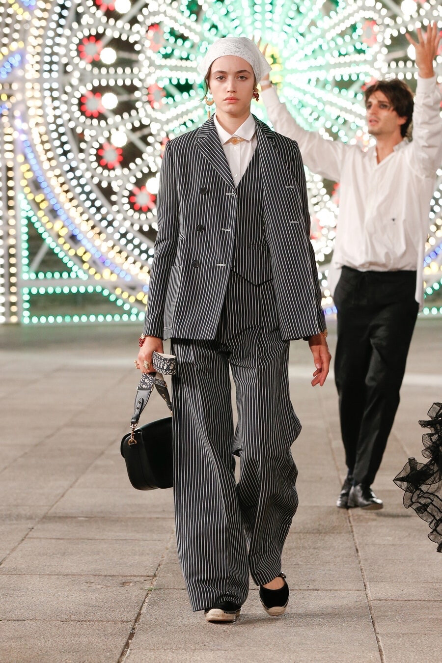 Title: The Iconic Dior Suiting Collection: A Masterpiece of Fashion and Style