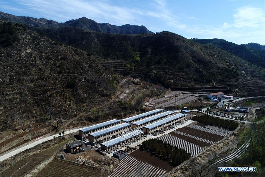 Title: Exploring the Charm of Pingdingshan West Service Area