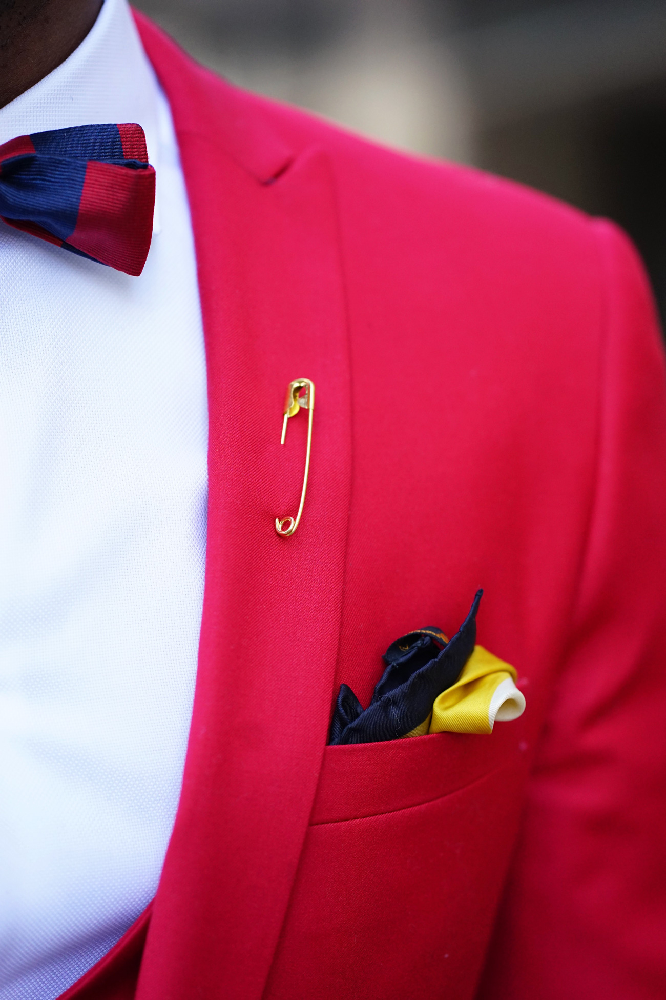 Title: The Cost of Custom-Made Suits in Red Capital - A Comprehensive Guide