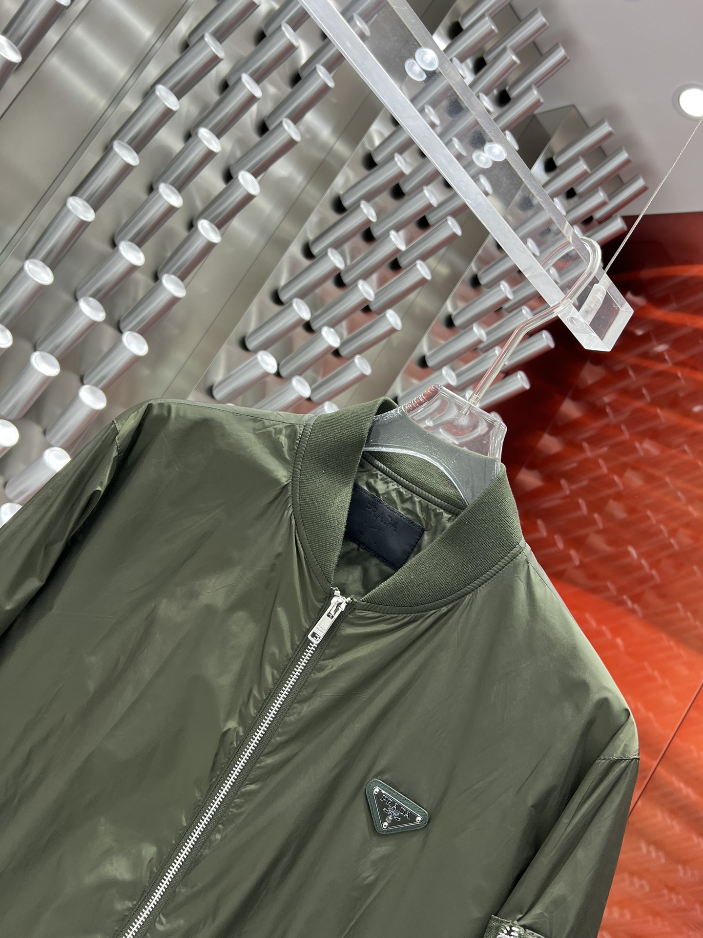Title: Qianrendang Down Jacket Official Flagship Store