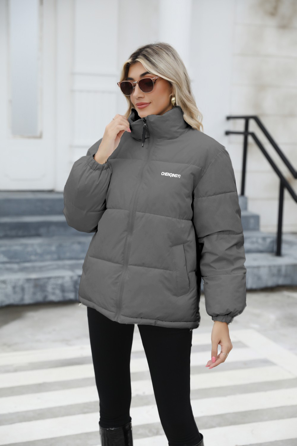 The Best Outdoor羽绒服，A Guide to Staying Warm and Stylish in the Cold