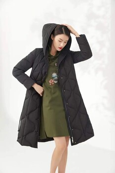 G蒂诗羽绒服，时尚与功能的完美结合