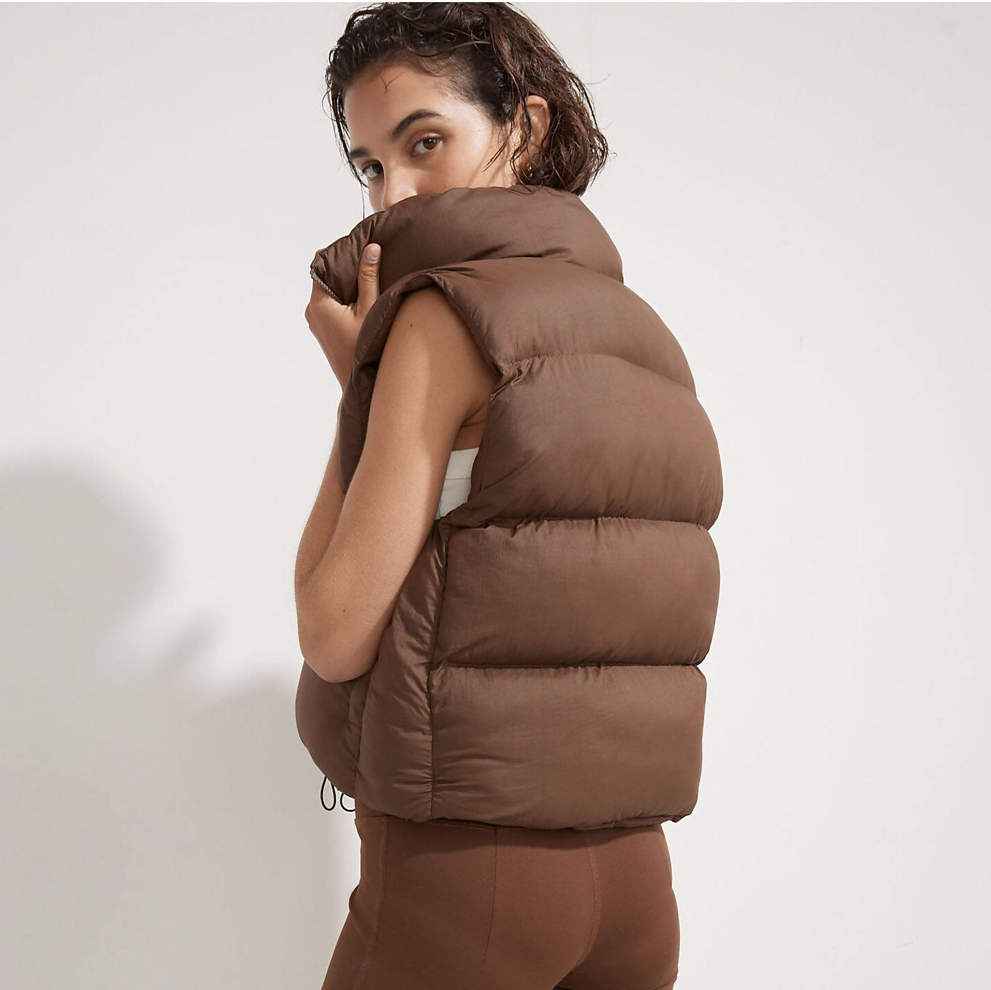 Deep Coffee Color Down Jacket Pairing Pictures
