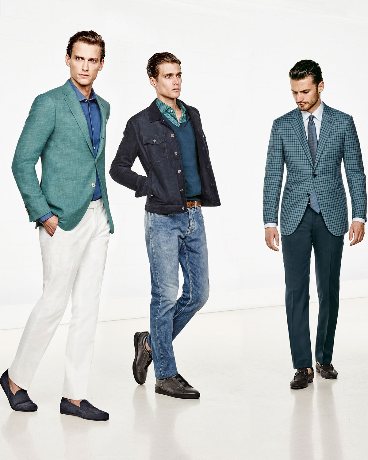 Title: The Ultimate Guide to Matching Blue Suits with Shoes: A Compendium of Fashion Tips and Tricks