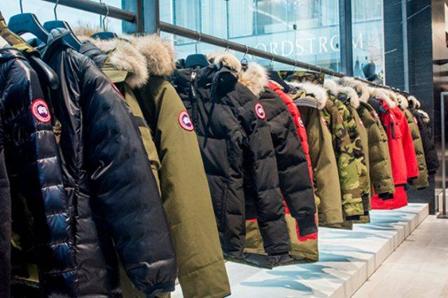 Snow伦羽绒服旗舰店,冬季的温暖与时尚
