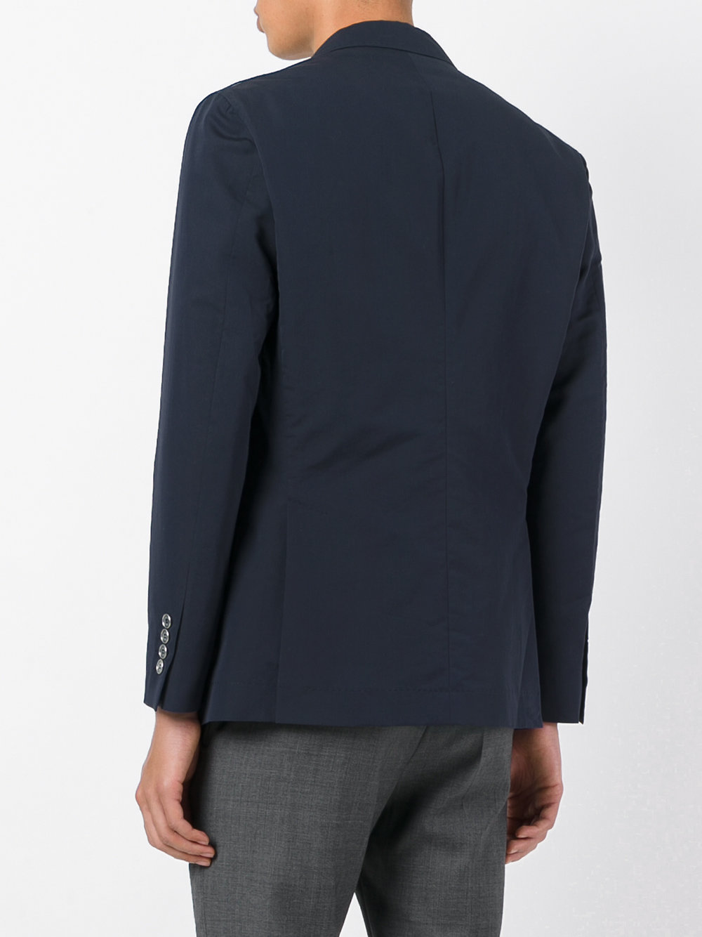 Title: Mastering the Art of Buttoning a Three-Button suit: A Comprehensive Guide