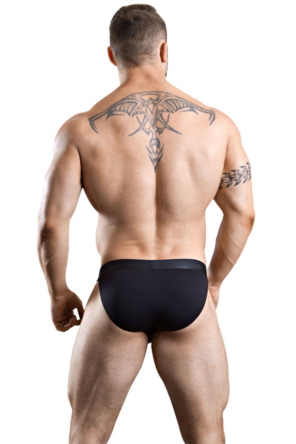 What Pants to Wear with a Black Down Jacket for Men?