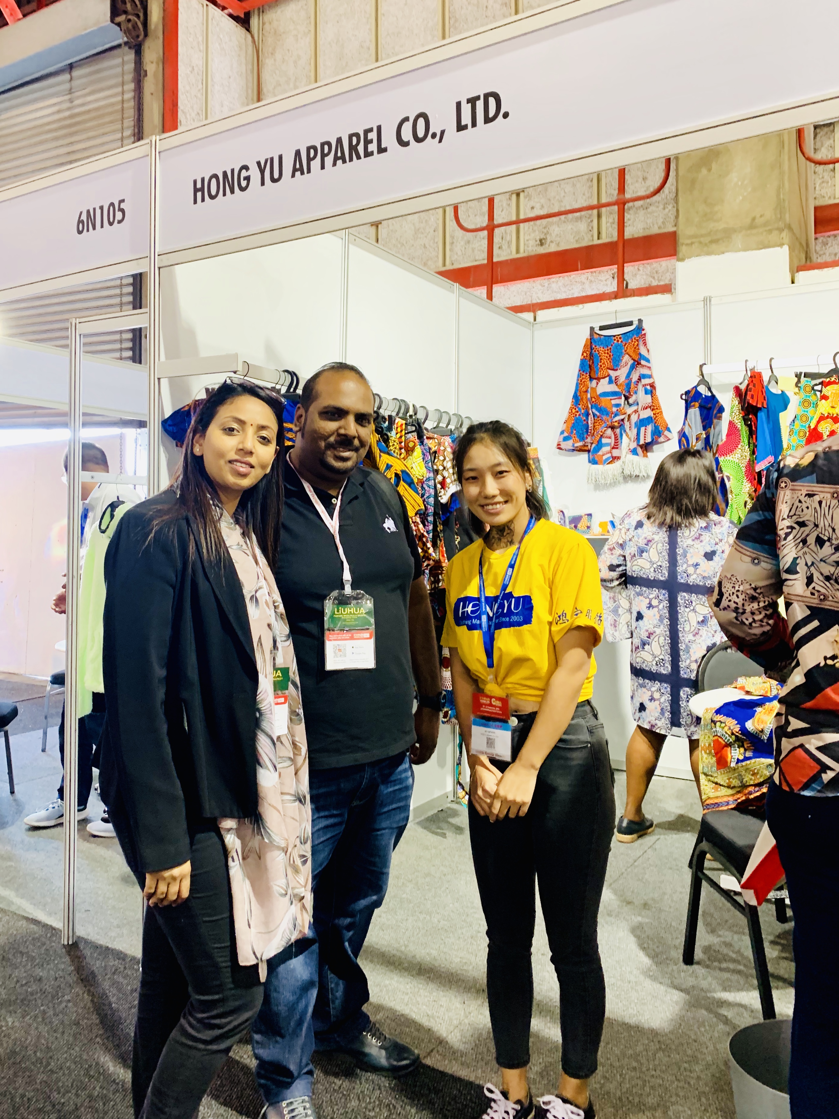 Title: Exploring the World of Guangzhou Womens Clothing: A Fashionable Fusion of Tradition and Modernity