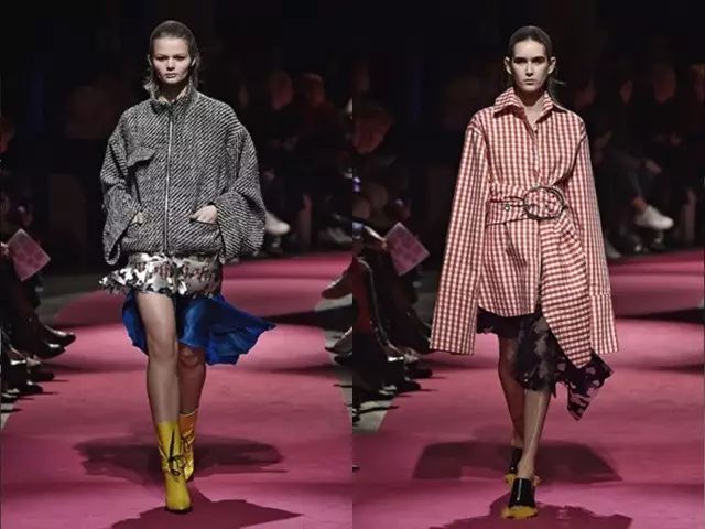 Womens Fashion: A Visual Journey Through the World of Fashion Images