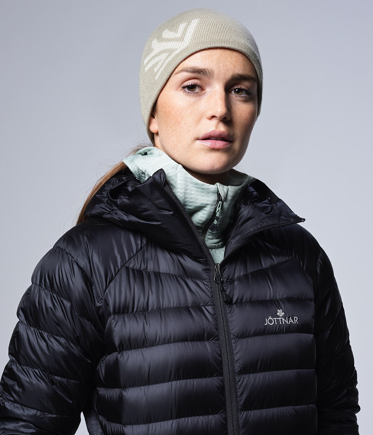 Is it necessary to wear a down jacket on Yulong Snow Mountain?