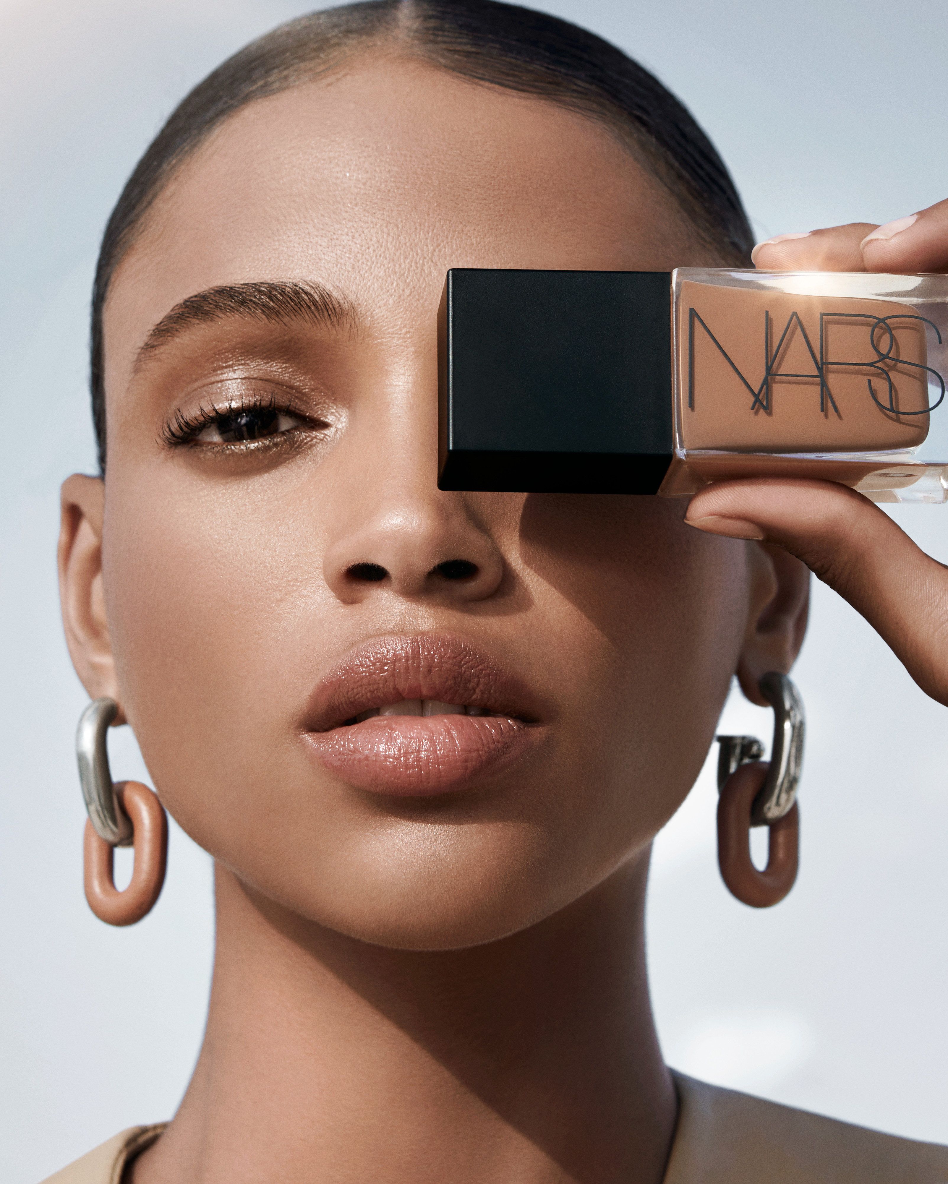 Title: Introducing Nars Womens Fashion: A Style Statement for the Modern Woman