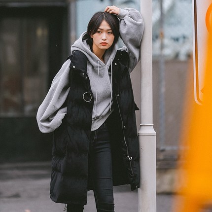 Mirabon羽绒服，时尚与保暖的完美结合