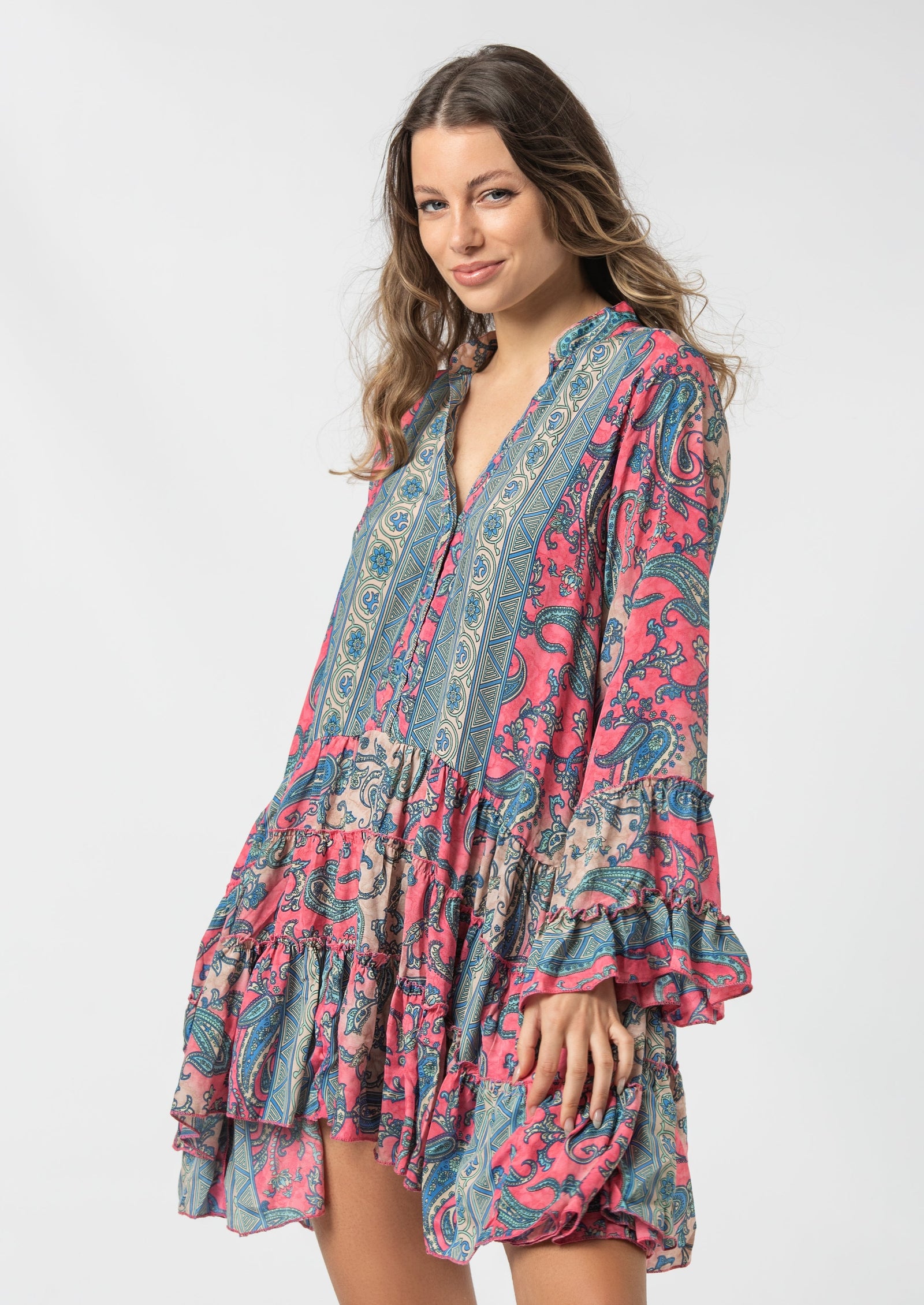 Title: Join the Elite of Womens Clothing Retail with Italian-Australian Fashion Brand