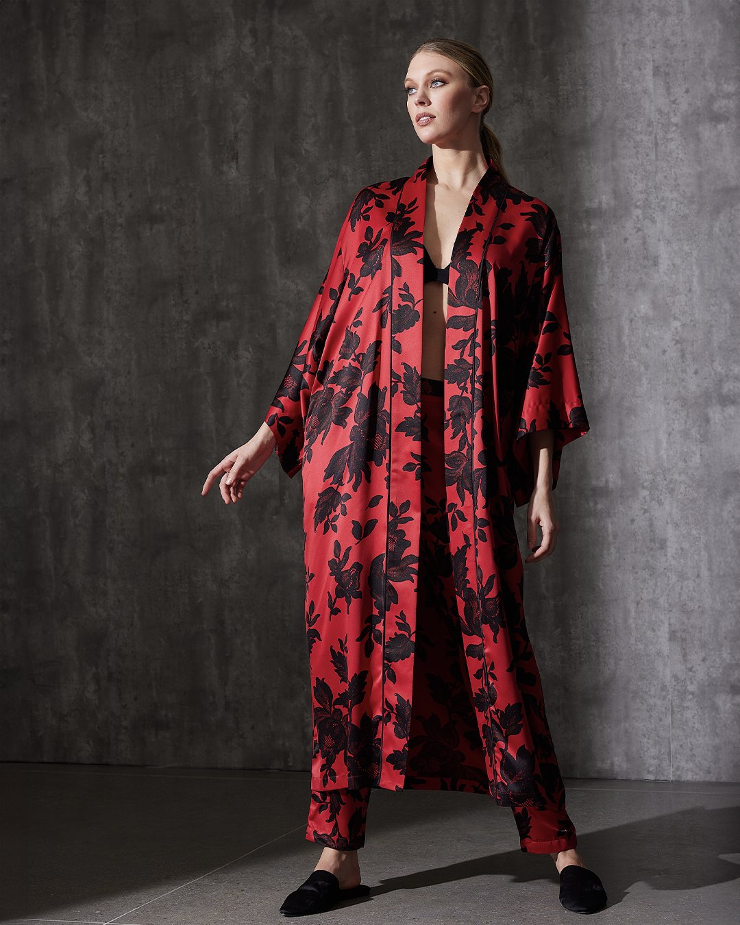 Title: The Art of Fashion: An Insight into the World of GAT3 Womenswear