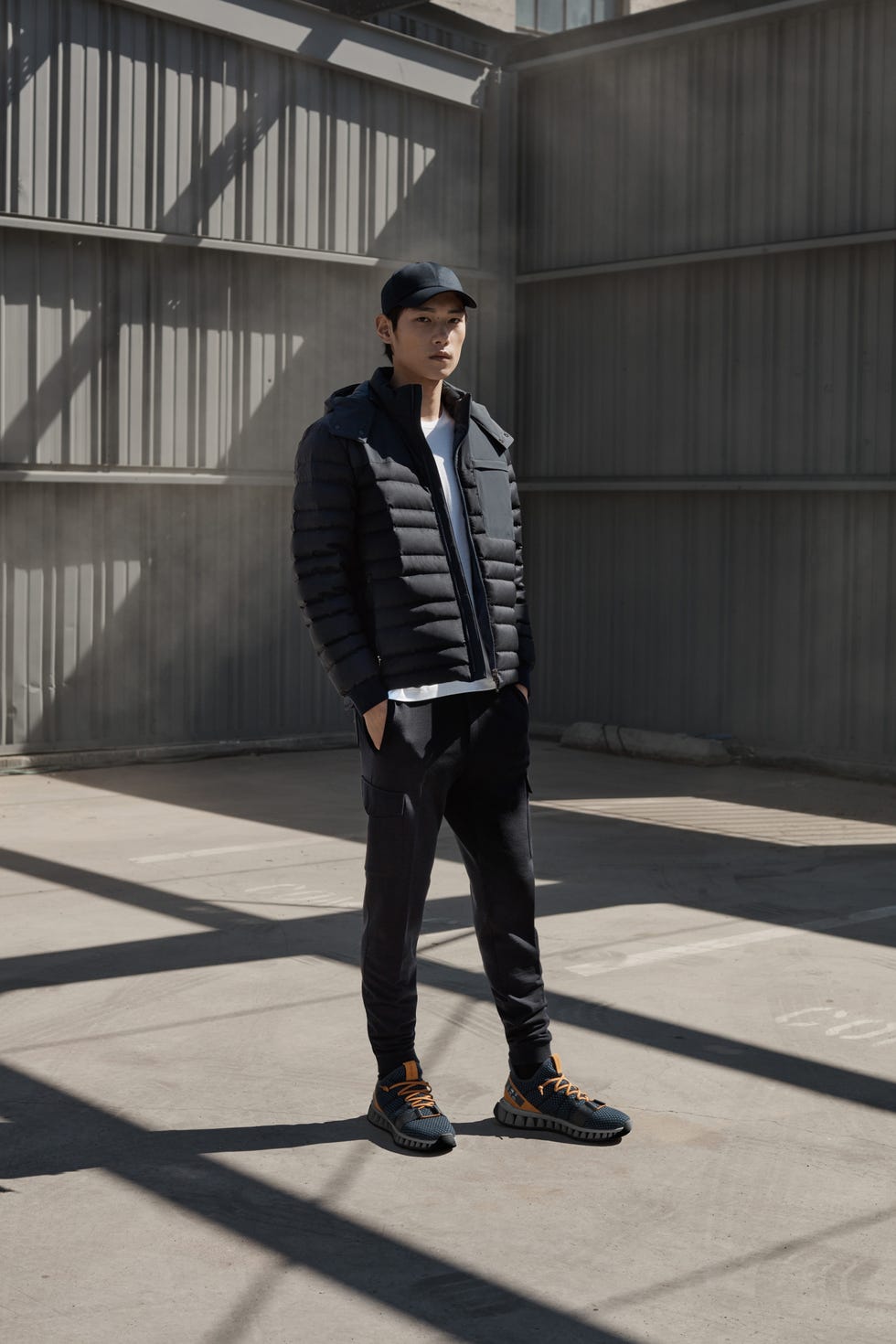 Is it necessary to wear a down jacket in Shanghai?