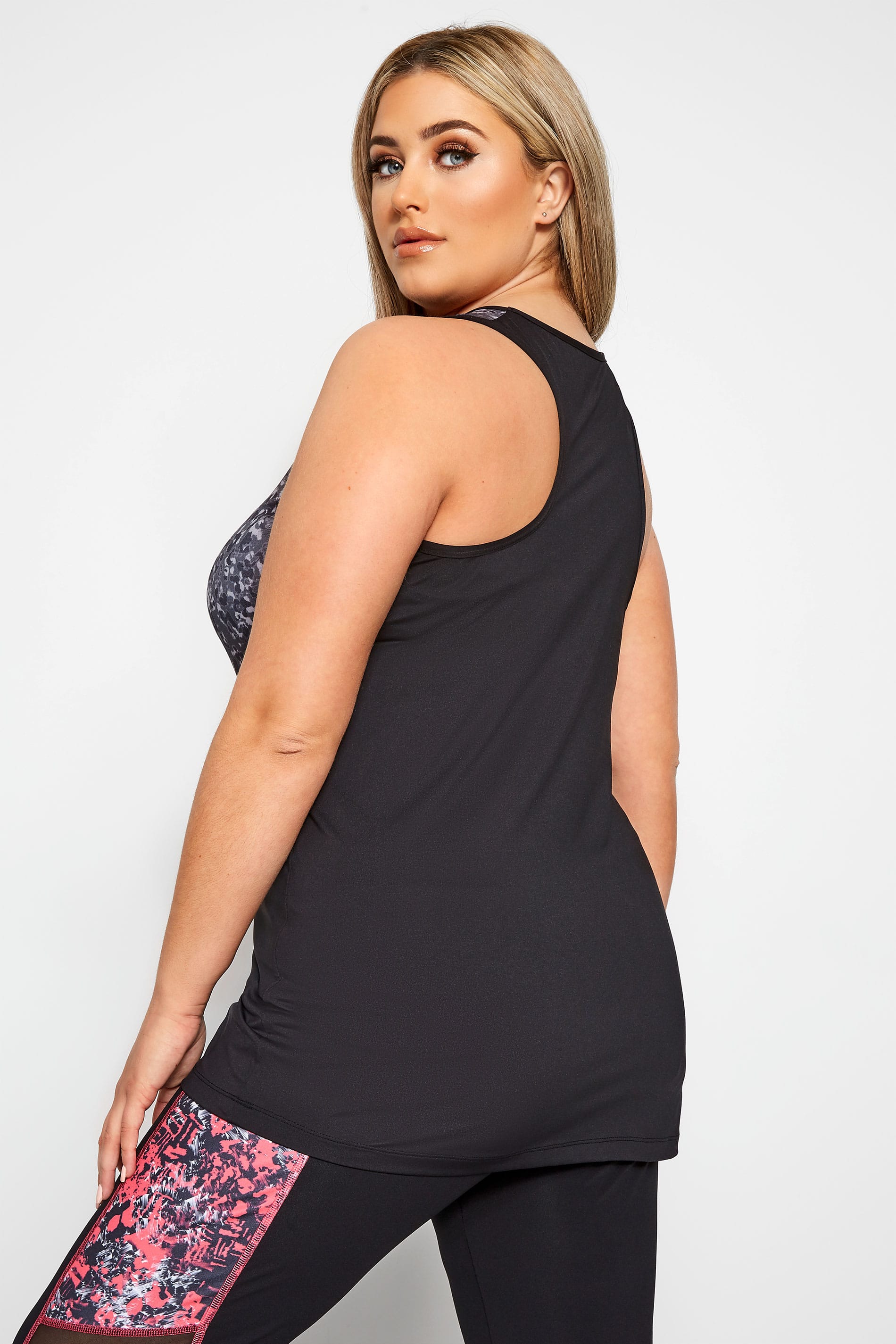 Exceptional Womens Clothing: A Reflection of Style, Quality, and Class