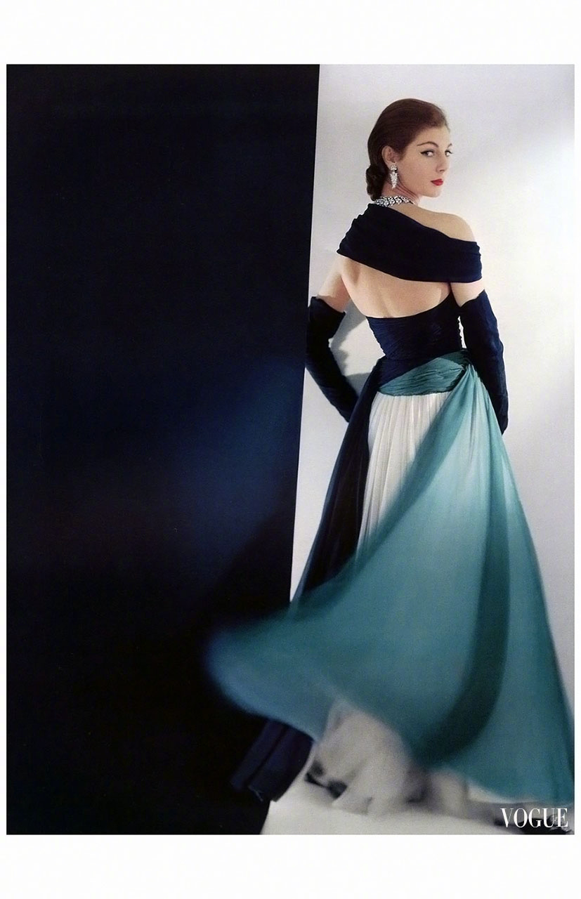 Title: 30-Year-Old Womens Fashion: A New Era of Style and Self-Expression
