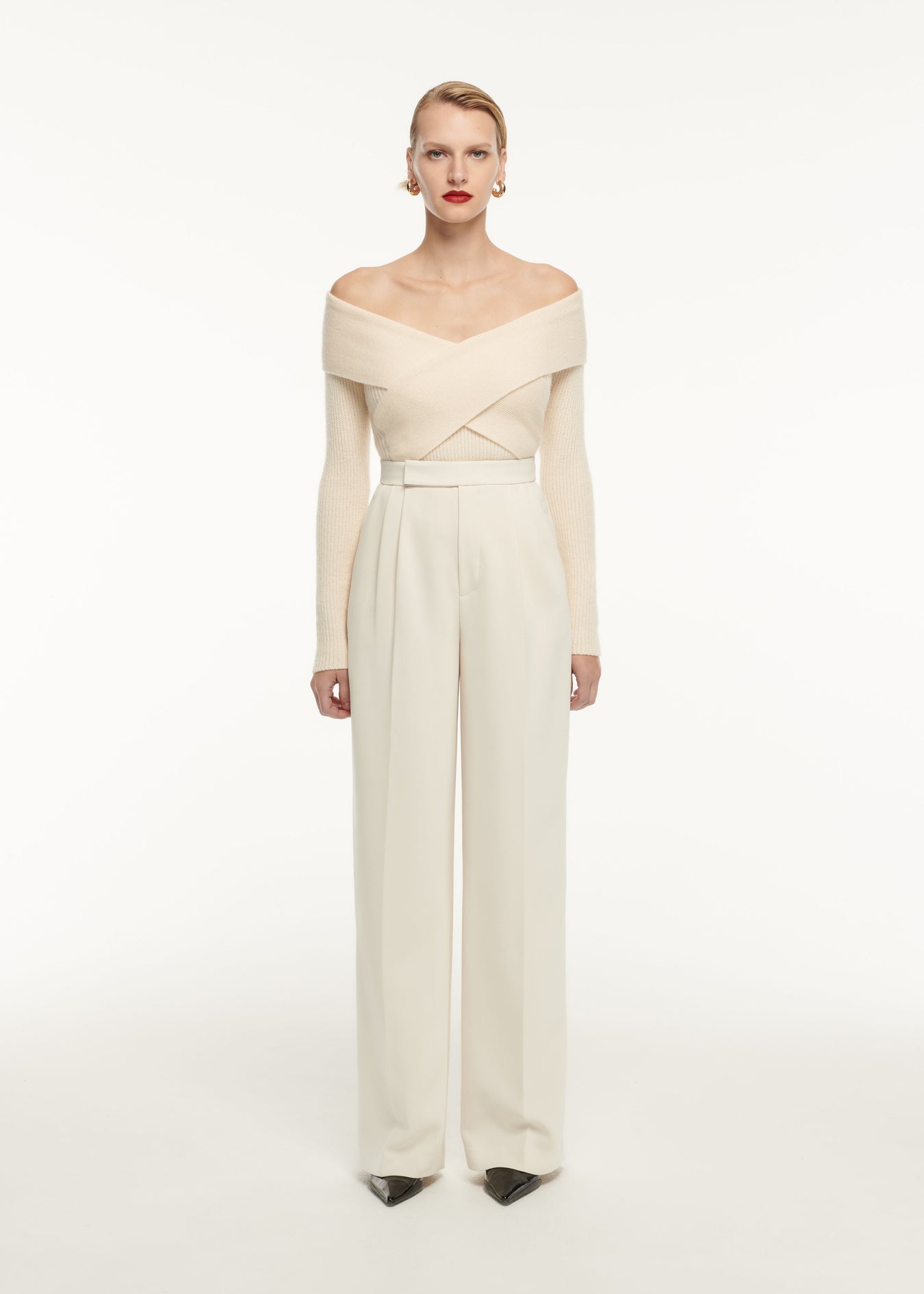 Title: Trendy Womens Fashion: Embracing Style and Comfort in Branded Apparel