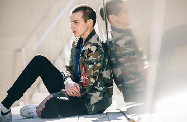 What brand of down jacket is good?