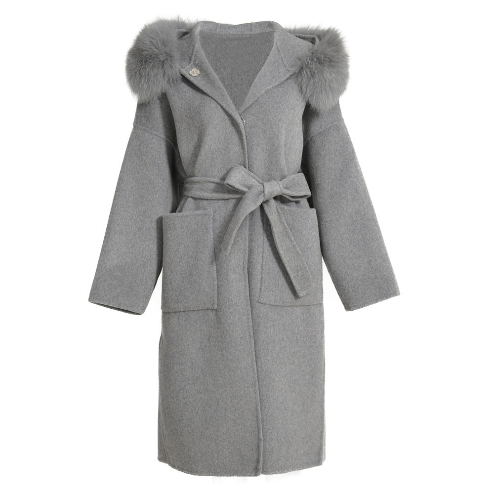 How to wash a down coat with a fur collar?