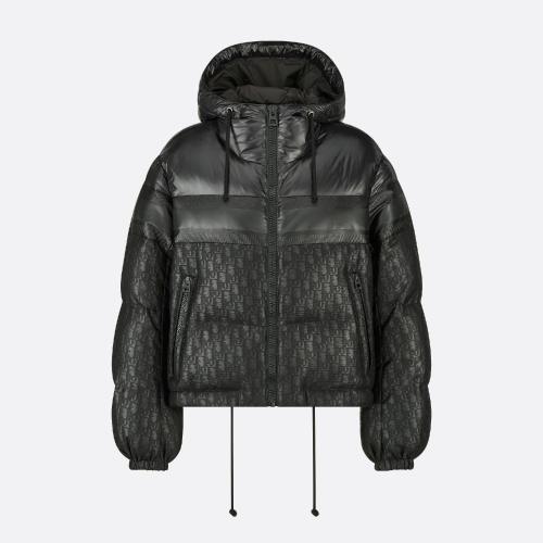 Dior羽绒服官网，引领时尚潮流的羽绒服选择