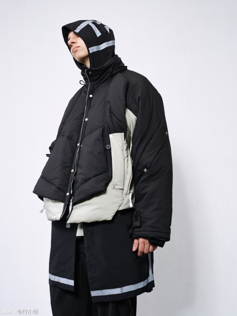 The棉衣羽绒服: A Fashion Staple for Cold Weather