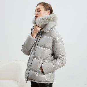 Snow Silver Fox羽绒服，时尚与温暖的完美结合