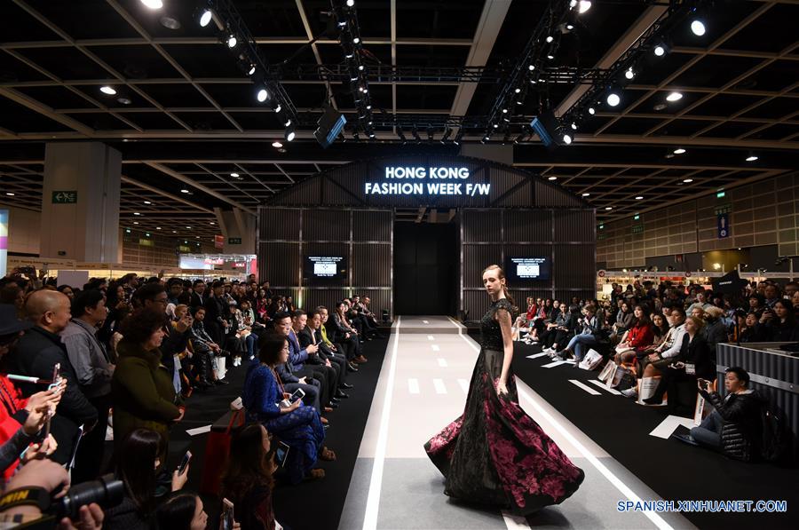 Title: The Evolution of Hong Kong Womens Fashion: From Traditional to Contemporary