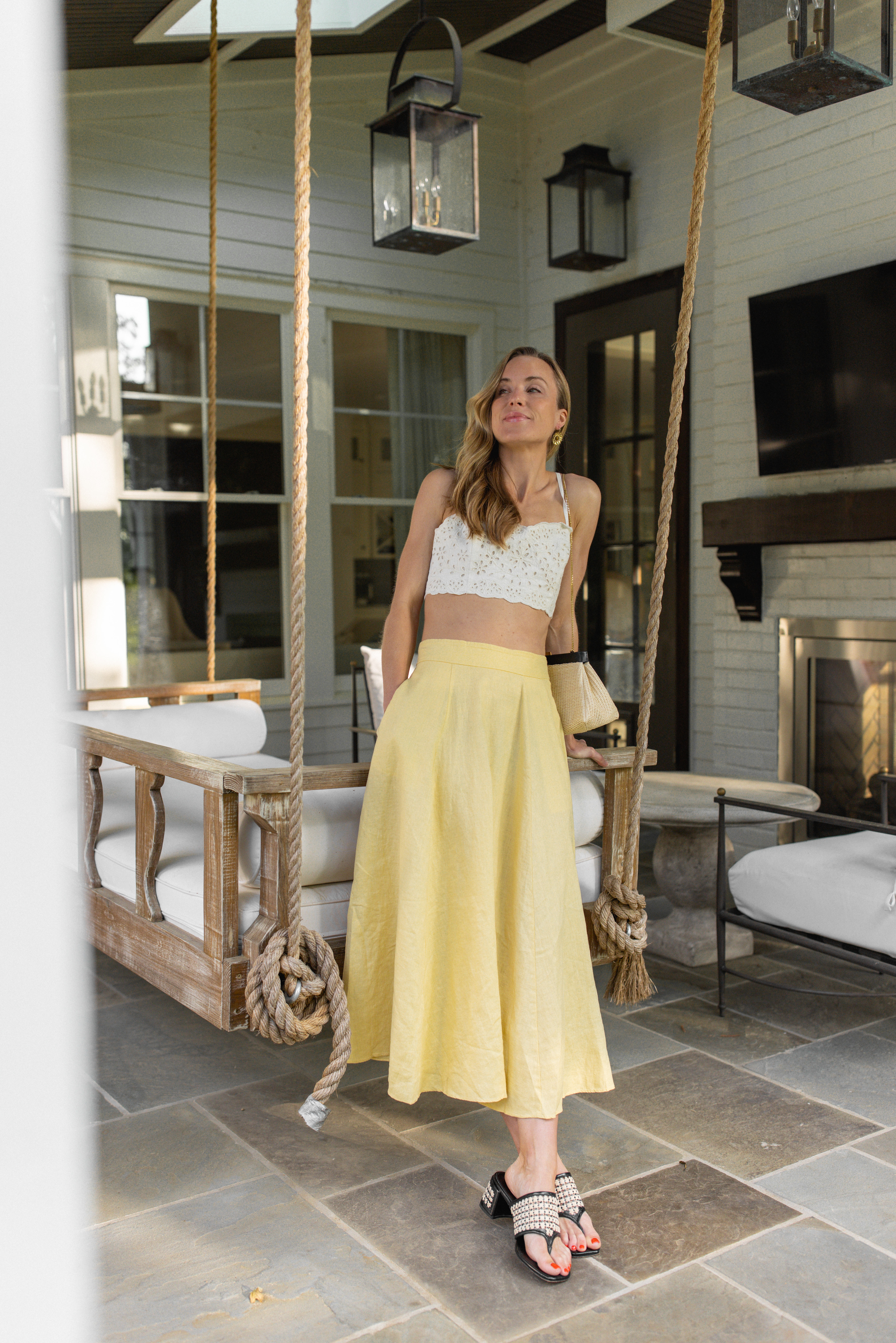 Title: This Years Latest Womens Summer Fashion: A Trendy Guide to the Seasons Best Styles